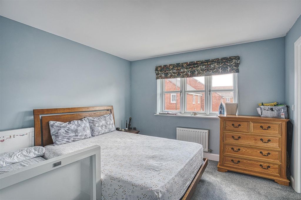 Additional image 3 of 3 bed detached house to rentRadcliffe Way, Littleover, Derby DE23