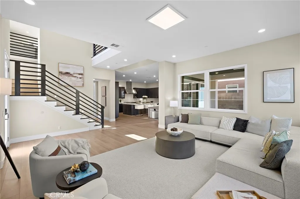 Additional image 85 of 77 Pelican Ln, Irvine, CA 92618