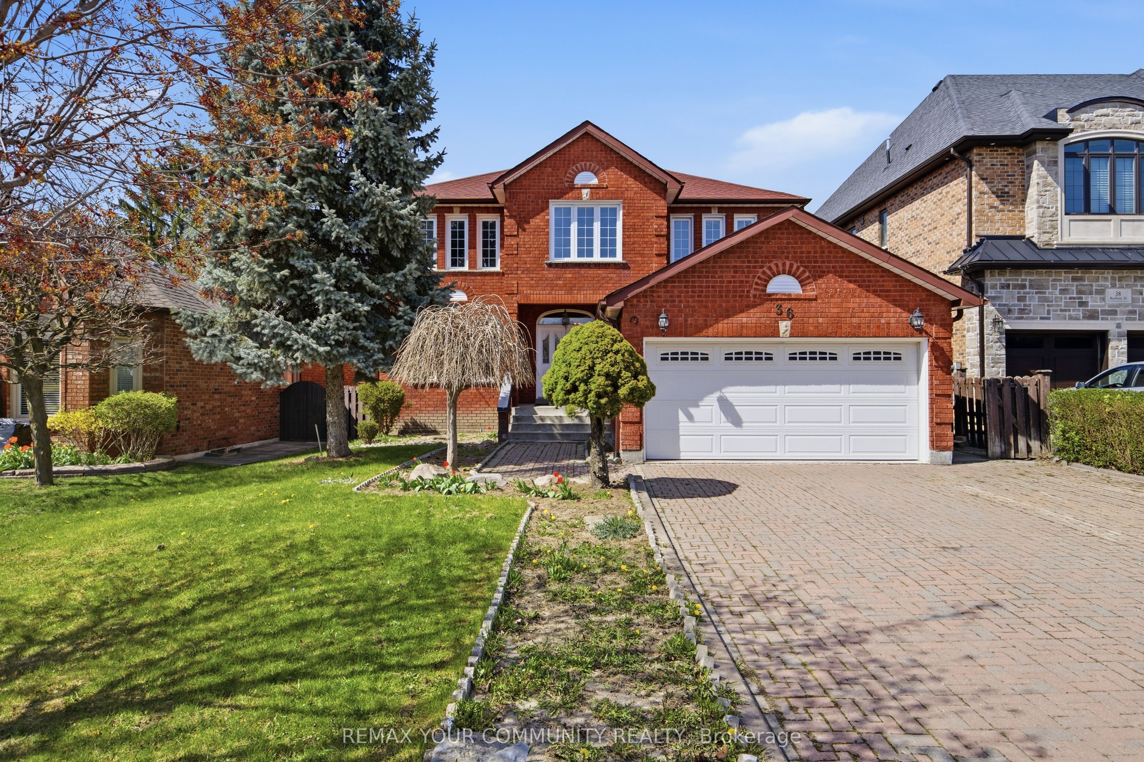 36 Railway Street, Vaughan, ON, L6A 1P7