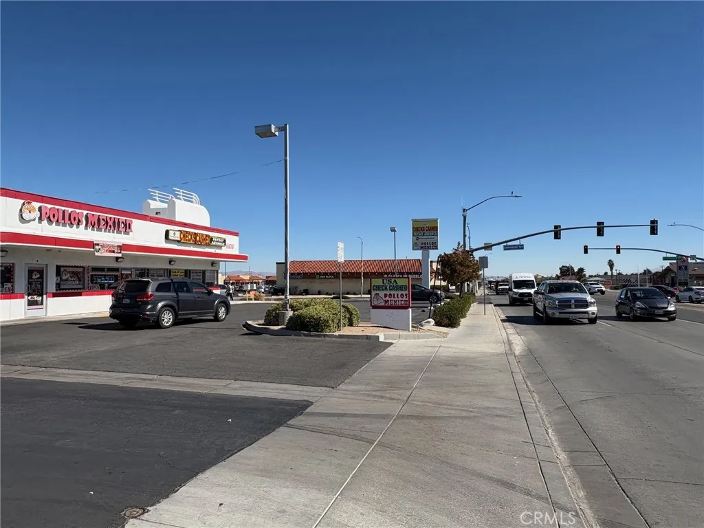 Additional image 14 of 14876 Bear Valley Rd, Victorville, CA 92395