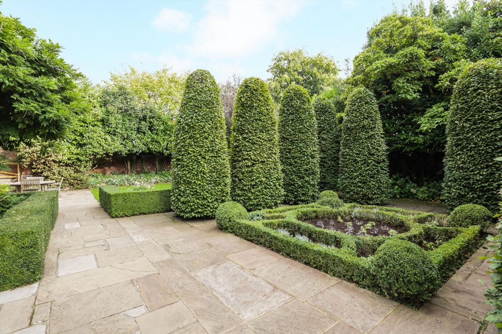 Additional image 26 of 5 bed detached house to rentPetersham Road, Richmond TW10