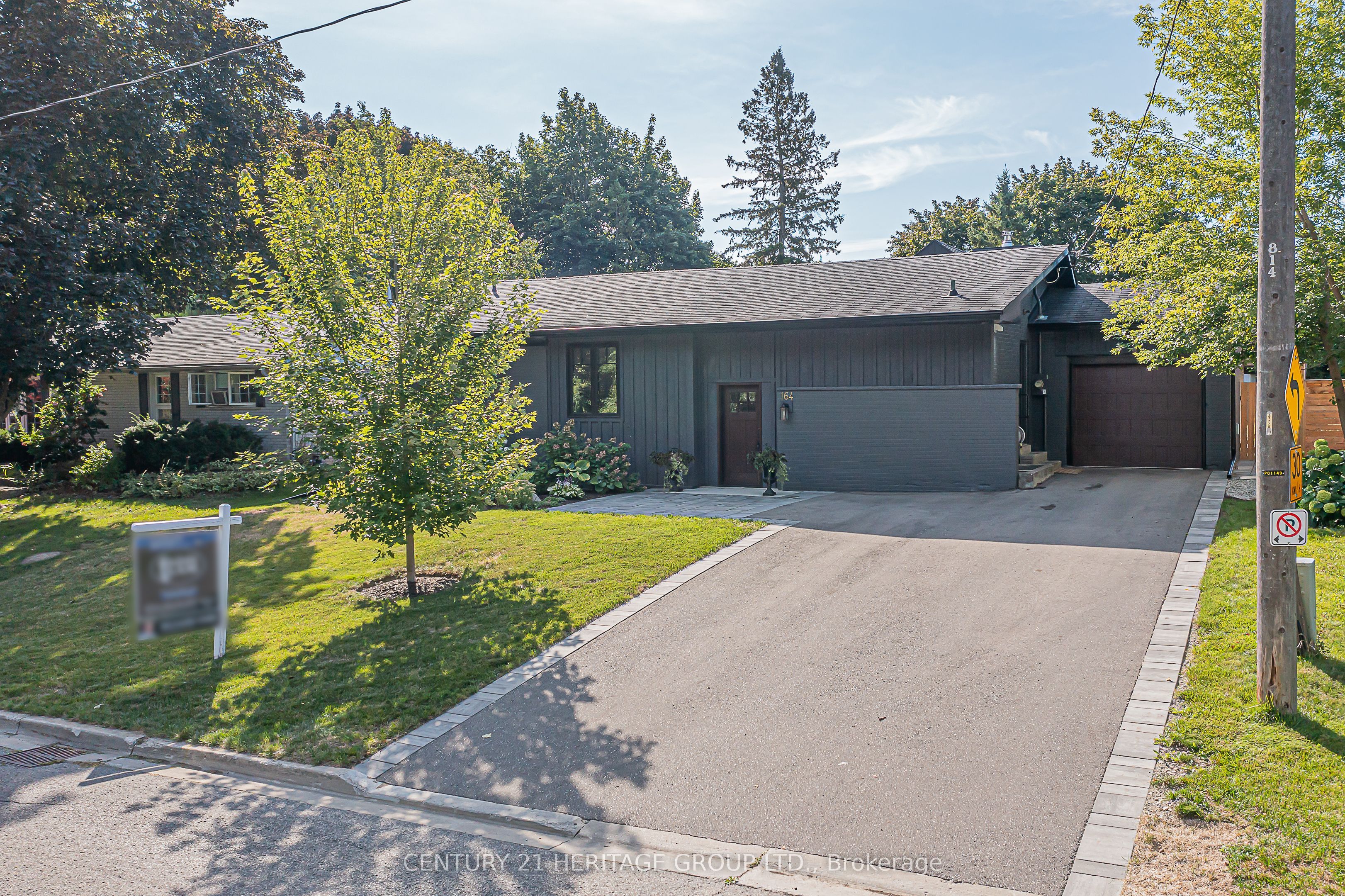 164 Park Avenue, Newmarket, ON, L3Y 1V1