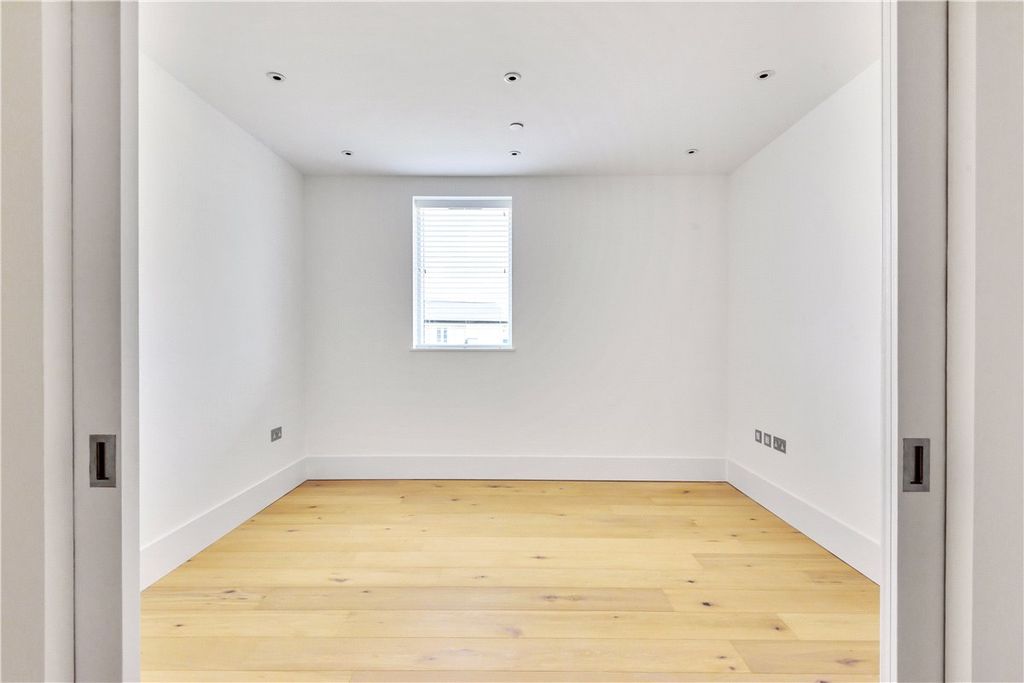 Additional image 10 of 3 bed flat to rentGranville Court, Granville Road, Bath, Somerset BA1
