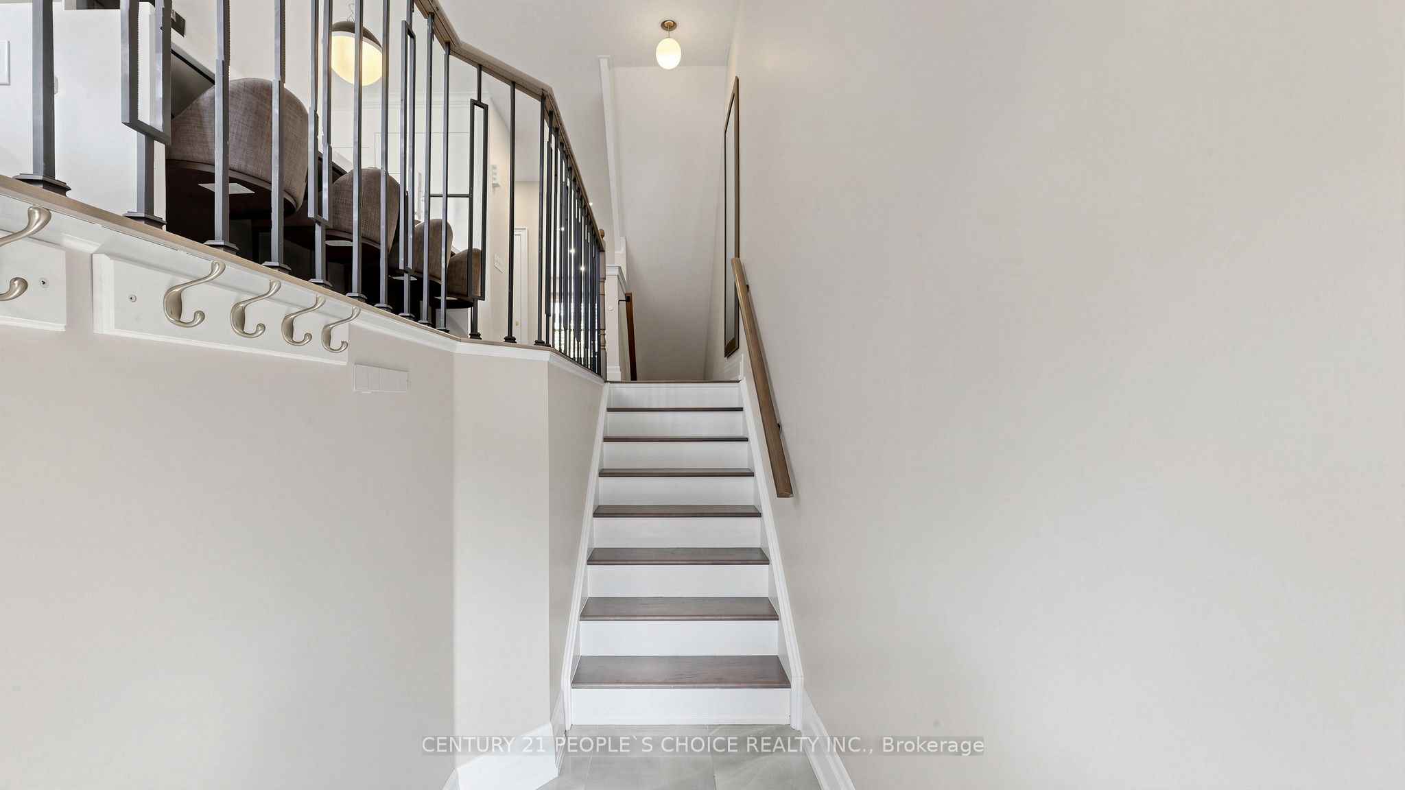 Additional image 4 of 1321 Granrock Crescent, Mississauga, ON, L5V 0E1