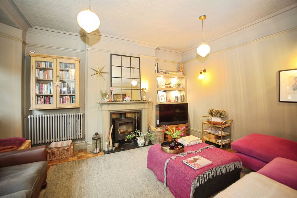 Additional image 8 of 5 bed detached house for saleSchool Road, Miskin, Pontyclun CF72