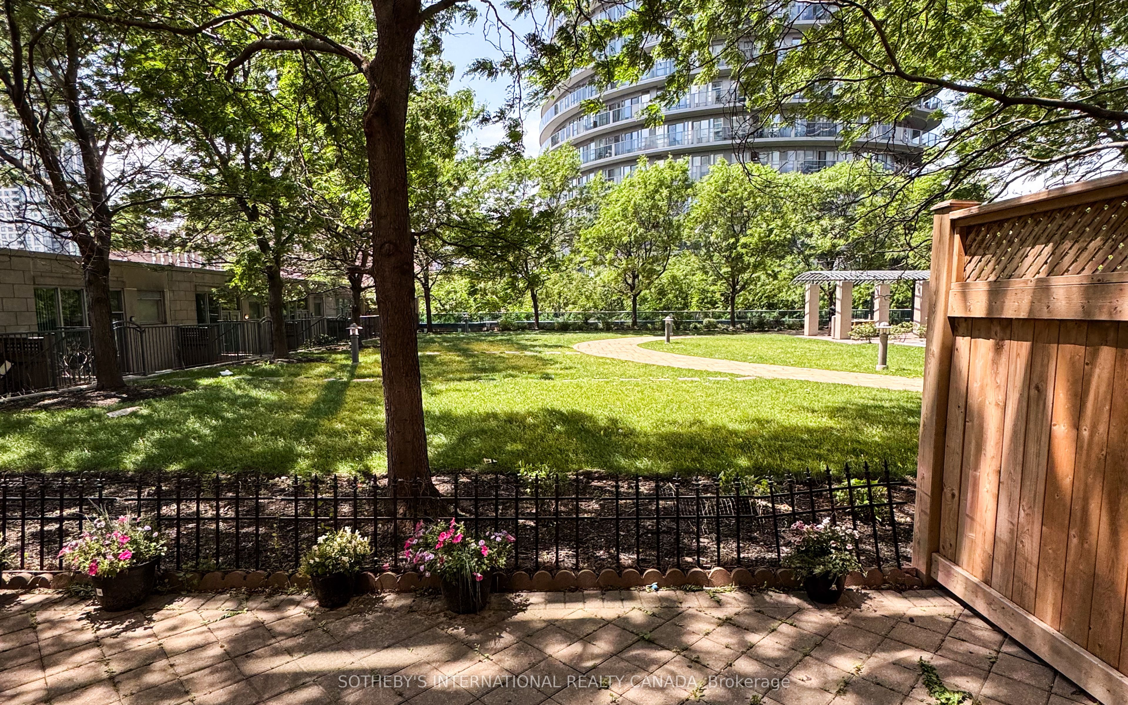 Additional image 2 of 306-70 Absolute Avenue, Mississauga, ON, L4Z 0A4
