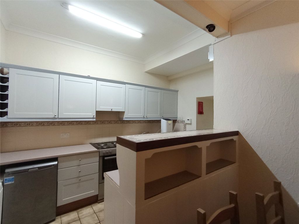Additional image 12 of 1 bed flat to rentCourt Flat Paragon Court, The Paragon, Tenby, Pembrokeshire SA70