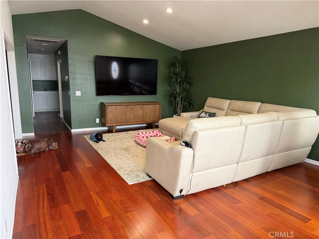 Additional image 32 of 201 S Brookside Court, Anaheim, CA 92808
