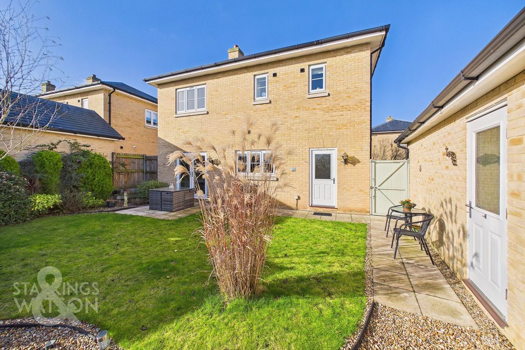 Additional image 23 of 4 bed detached house for saleOak Avenue, Loddon, Norwich NR14
