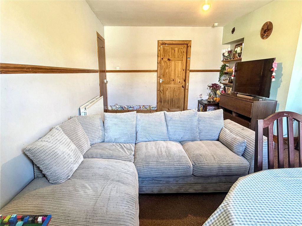 Additional image 7 of 3 bed flat for saleNithbank Avenue, Dumfries, Dumfries And Galloway DG2