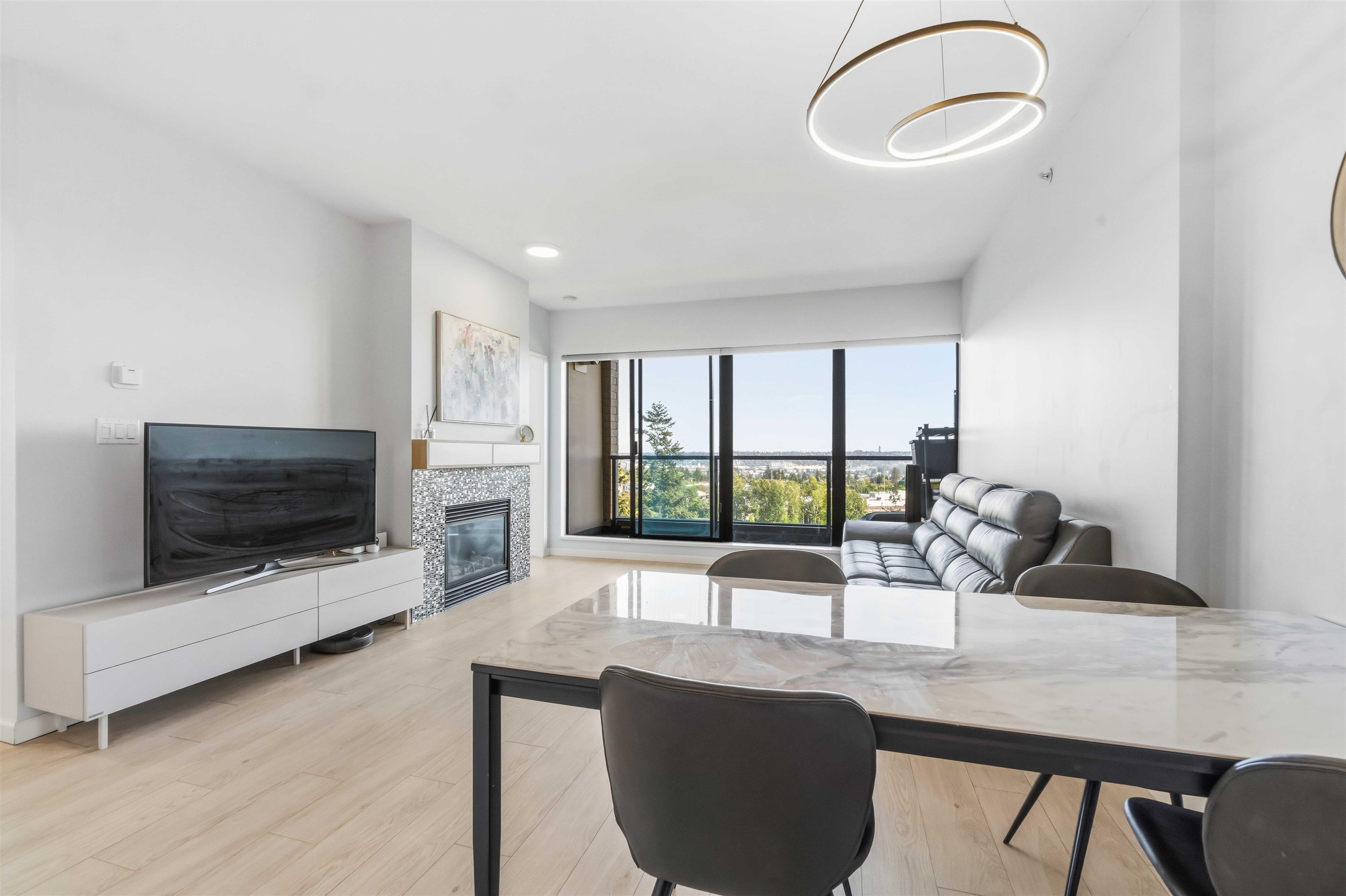Additional image 6 of 1407-7388 Sandborne Avenue, Burnaby, BC, V3N 5C4