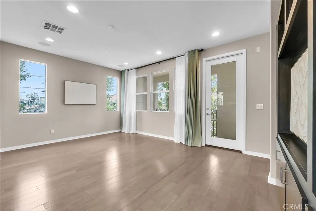 Additional image 37 of 27 Larry Beard Dr, South El Monte, CA 91733