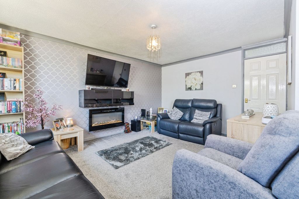 Additional image 9 of 4 bed detached house for saleHeysham Close, Lincoln LN5