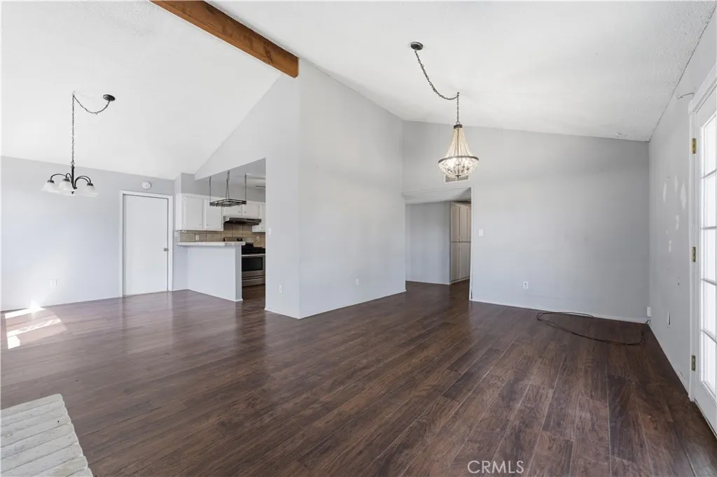 9237 Butternut Ave, Bakersfield, CA 93306 photo 4