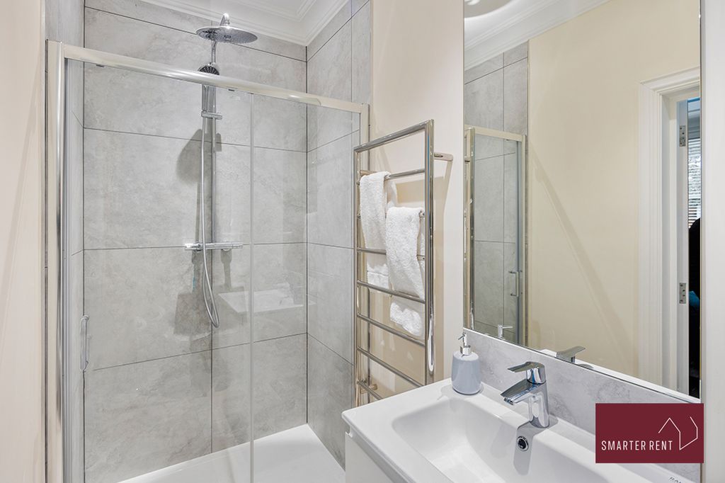Additional image 17 of 2 bed flat to rentBurlington Avenue, Kew TW9