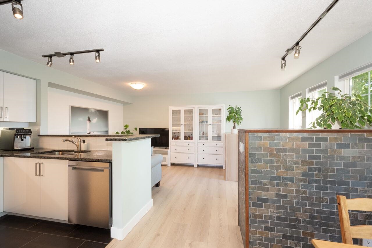 Additional image 6 of 1-7179 18th Avenue, Burnaby, BC, V3N 1H2