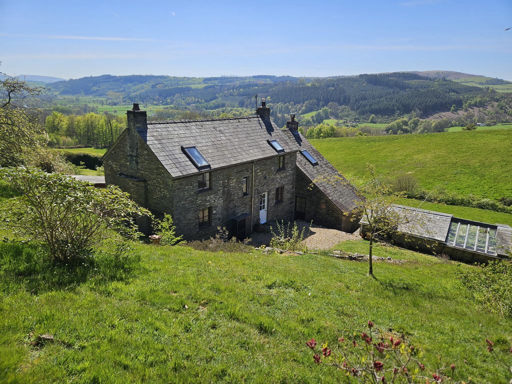 3 bed detached house to rentLlanstephan, Brecon LD3