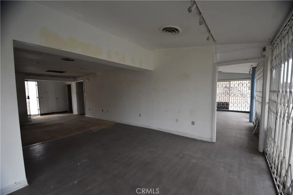 Additional image 11 of 6682 Magnolia Avenue, Riverside, CA 92506