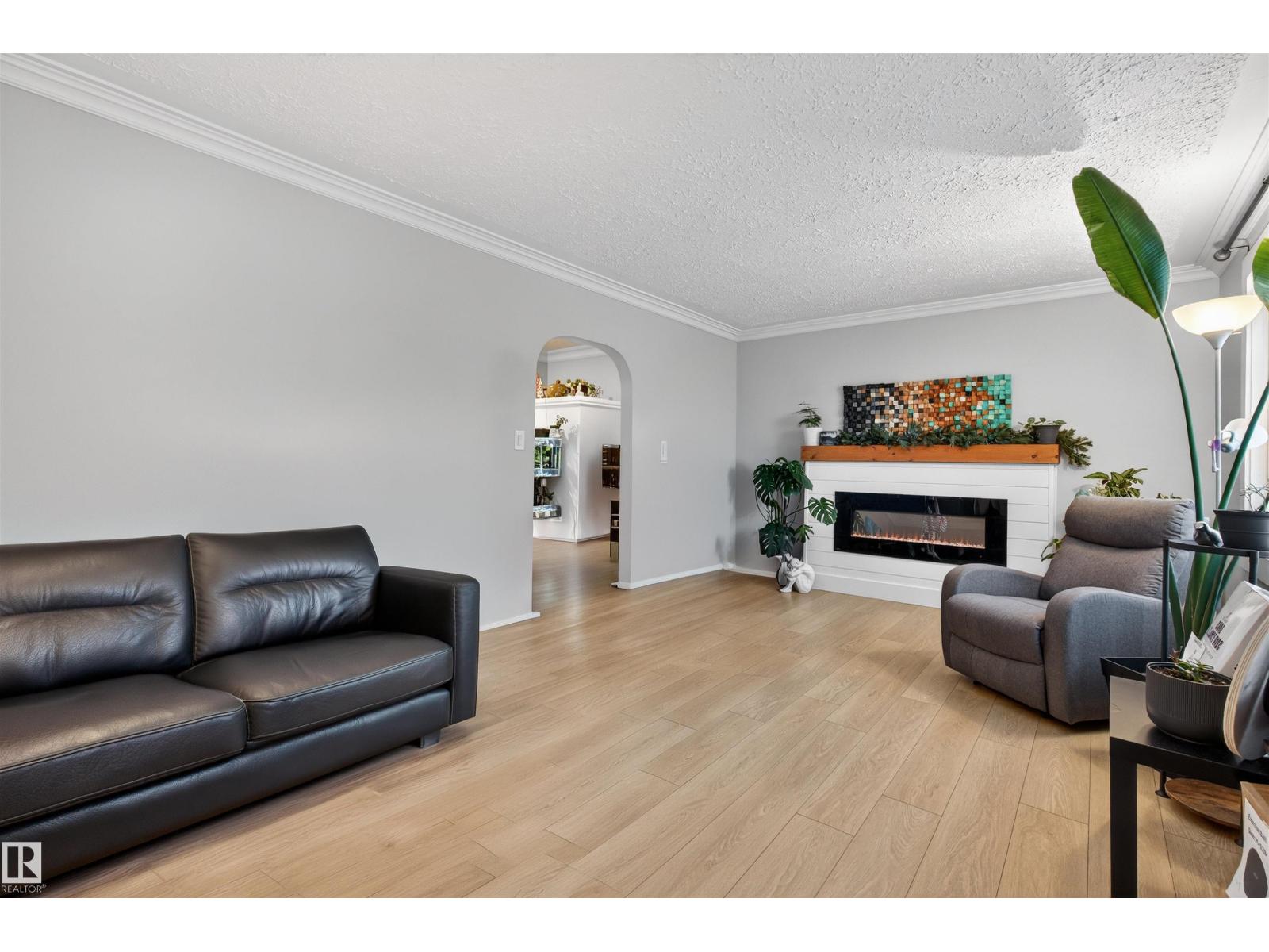 16 Mural Crescent, St. Albert, AB, T8N1J9 photo 2
