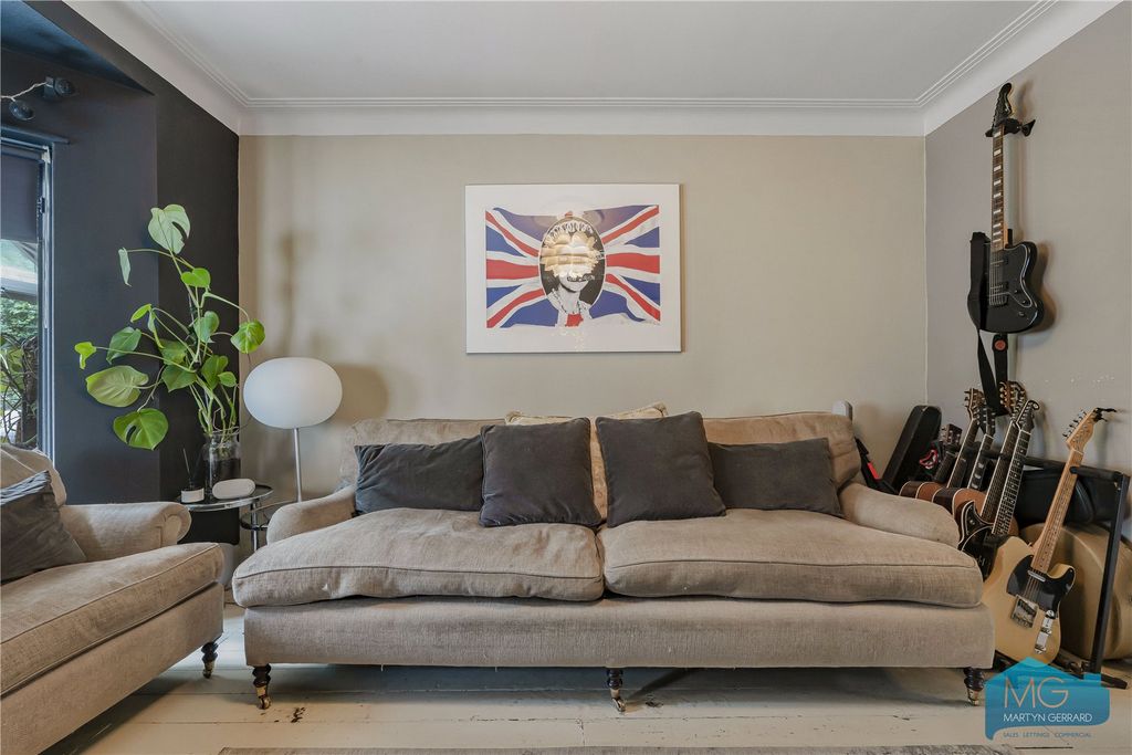 Additional image 8 of 3 bed detached house for saleHendon Wood Lane, Mill Hill, London NW7