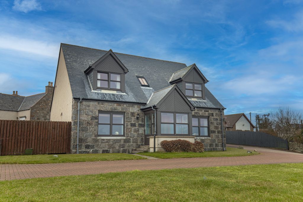 4 bed detached house to rentEarnsheugh Place, Aberdeen AB12