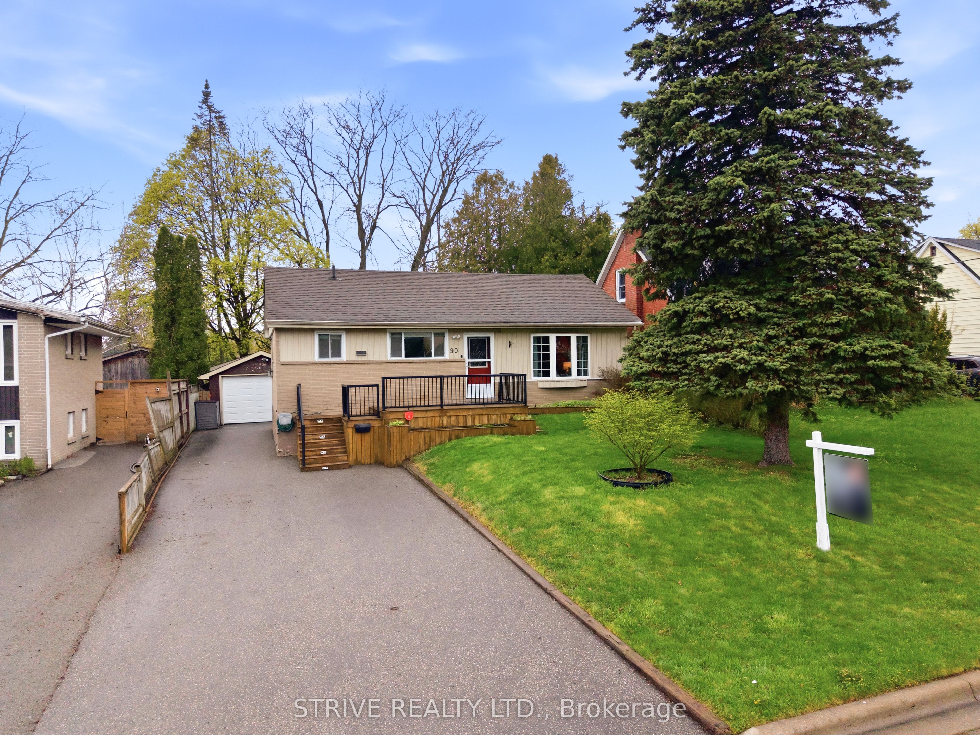 90 Southwood Street, Oshawa, ON, L1G 6L7