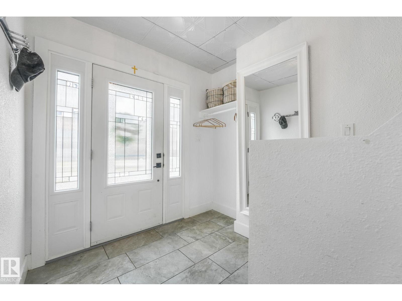 Additional image 2 of 12729 108 Avenue NW, Edmonton, AB, T5M2B8