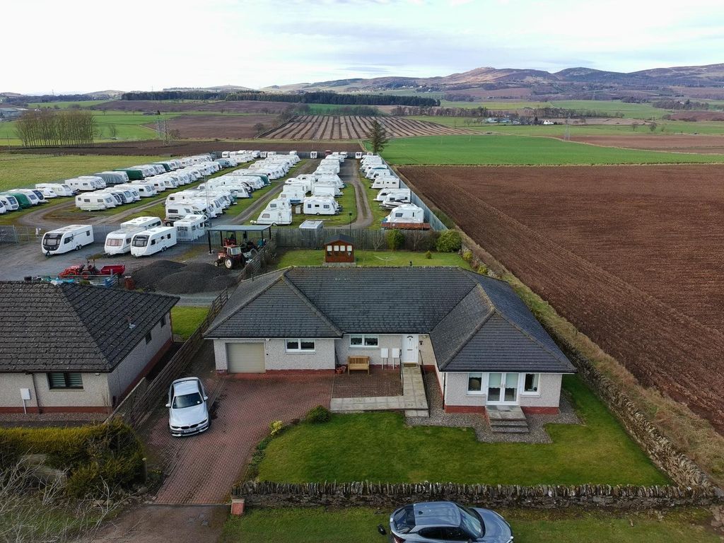 3 bed detached bungalow to rentBirkhill, Dundee DD2