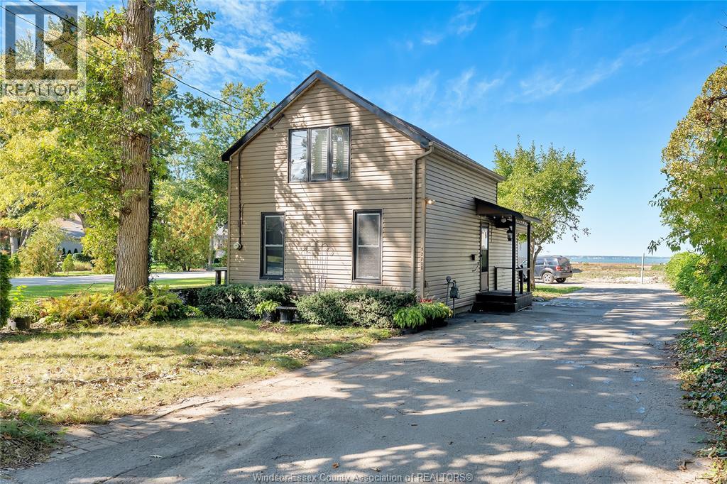 12718-1272 Riverside Drive, Tecumseh, ON, N8N1A7