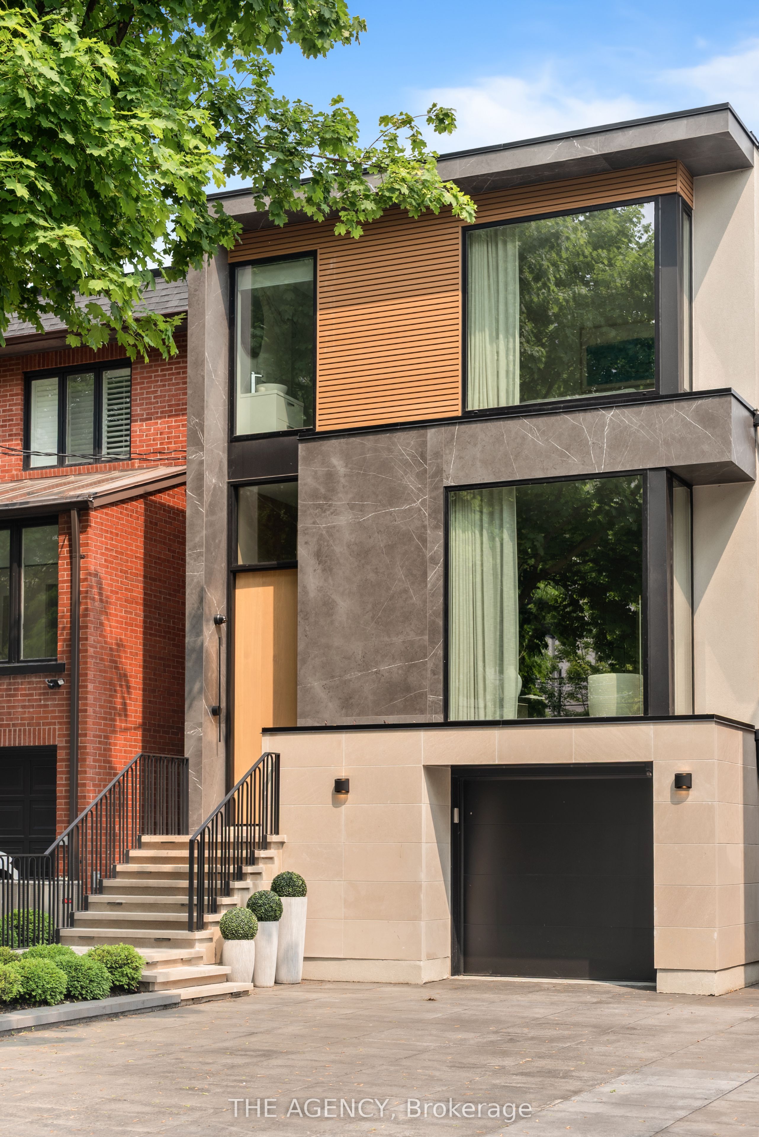 126 Sherwood Avenue, Toronto, ON, M4P 2A7