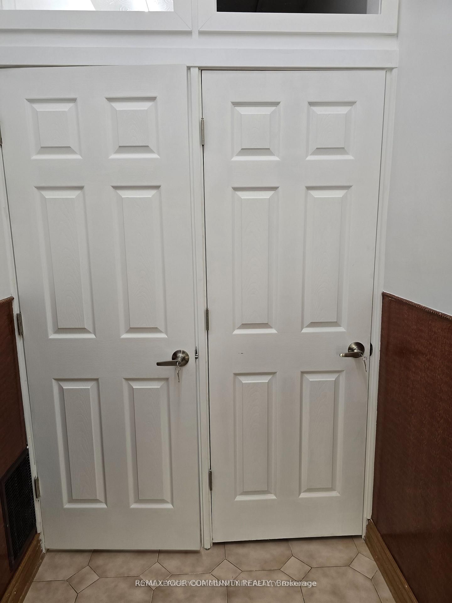 Additional image 2 of 2nd Floor-46 Ulster Street, Toronto, ON, M5S 1E3