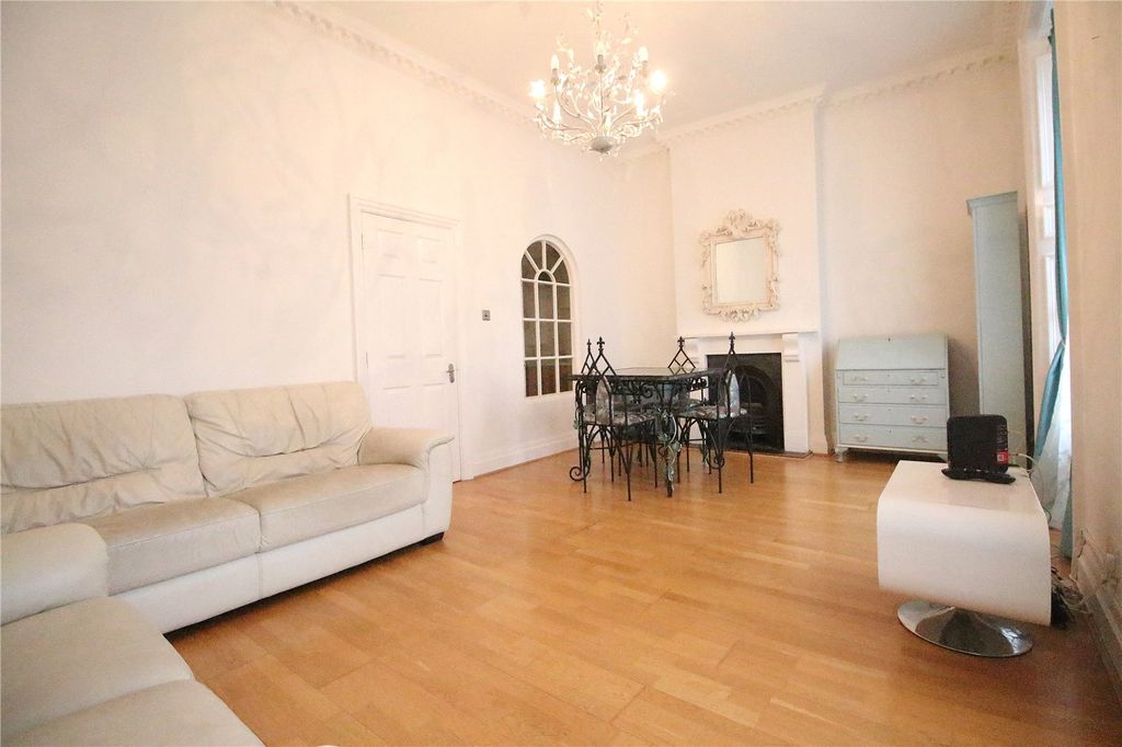 Additional image 4 of 2 bed flat for salePark Place, Clifton, Bristol BS8