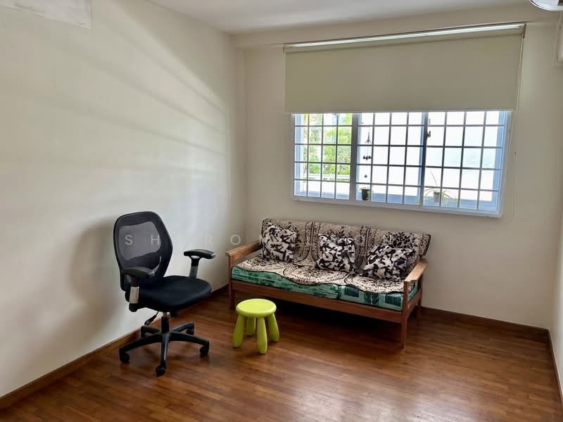 243 Serangoon Avenue 2 photo 3