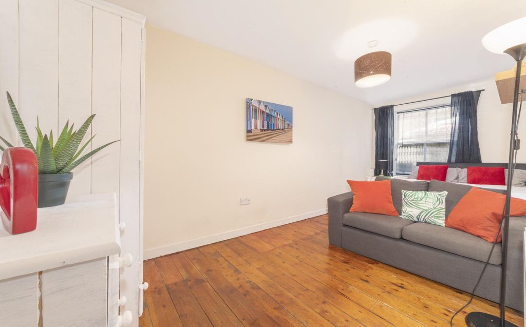 Additional image 5 of 8 bed flat to rentGranville Street, Glasgow G3