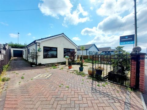 Heol Nantlais, Gorseinon, Swansea SA4