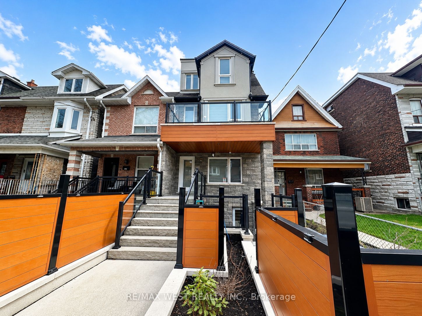 Basement-431 Concord Avenue, Toronto, ON, M6H 2P9