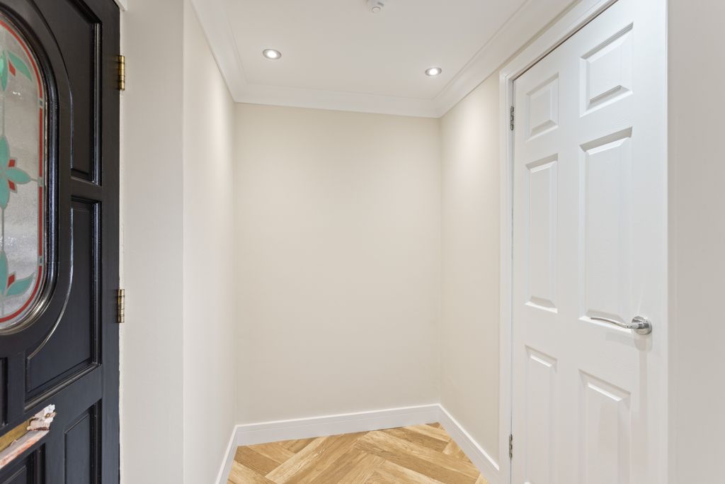 Additional image 10 of 2 bed flat to rentVictoria Street, Craigshill, Livingston EH54