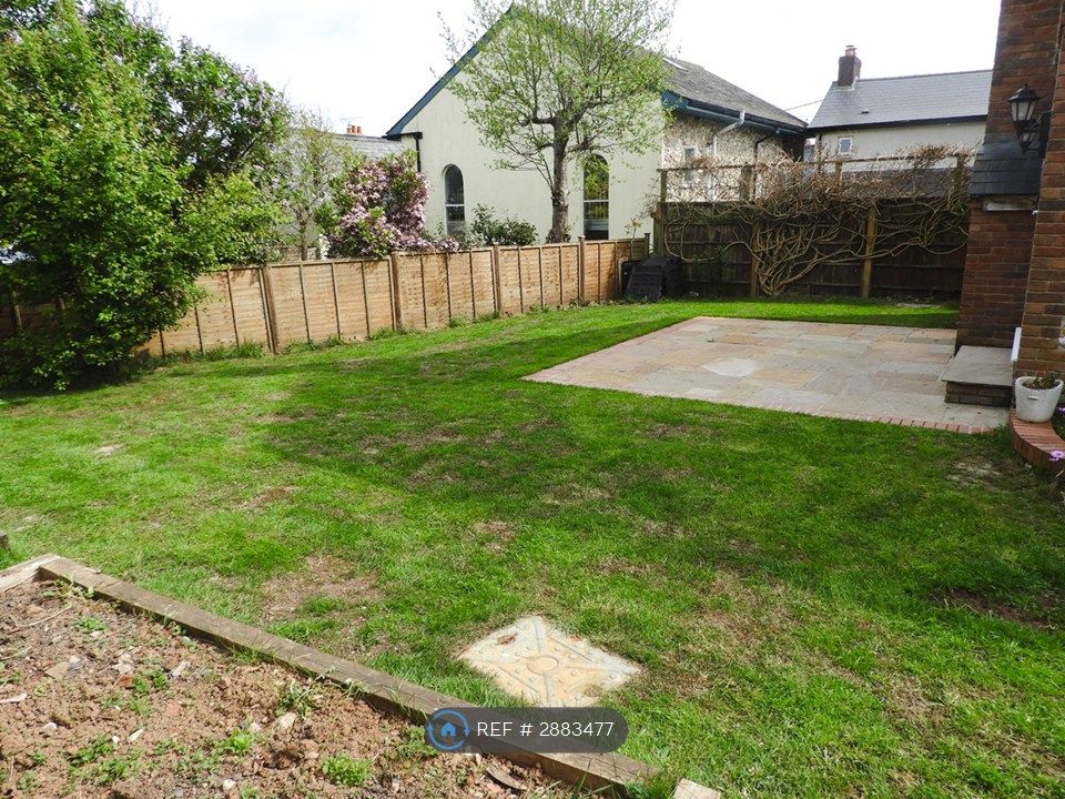 Additional image 2 of 5 bed detached house to rentChurchills Rise, Cullompton EX15