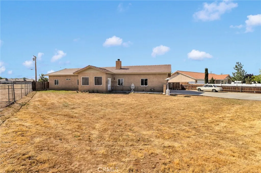 20151 Serrano Rd, Apple Valley, CA 92307 photo 4