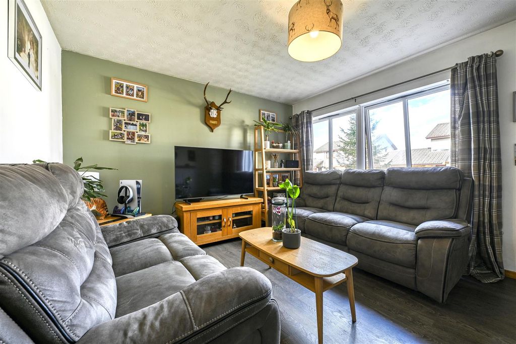 Additional image 3 of 2 bed flat for saleTowerhill Crescent, Inverness IV2