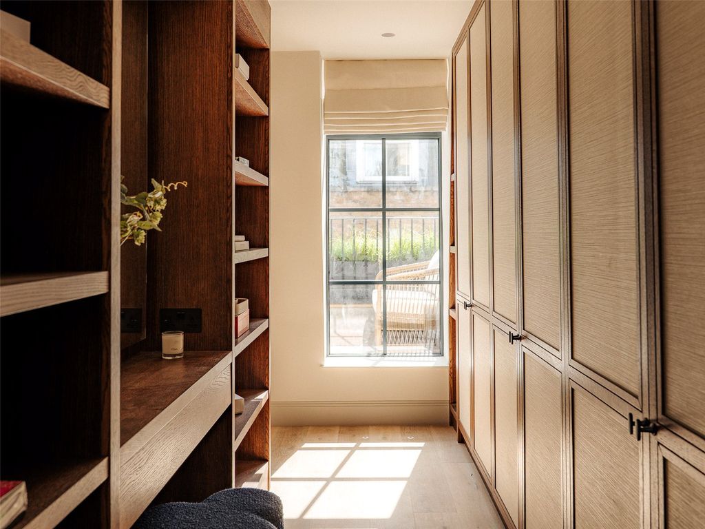 Additional image 10 of 4 bed mews to rentBridstow Place, Notting Hill, London W2