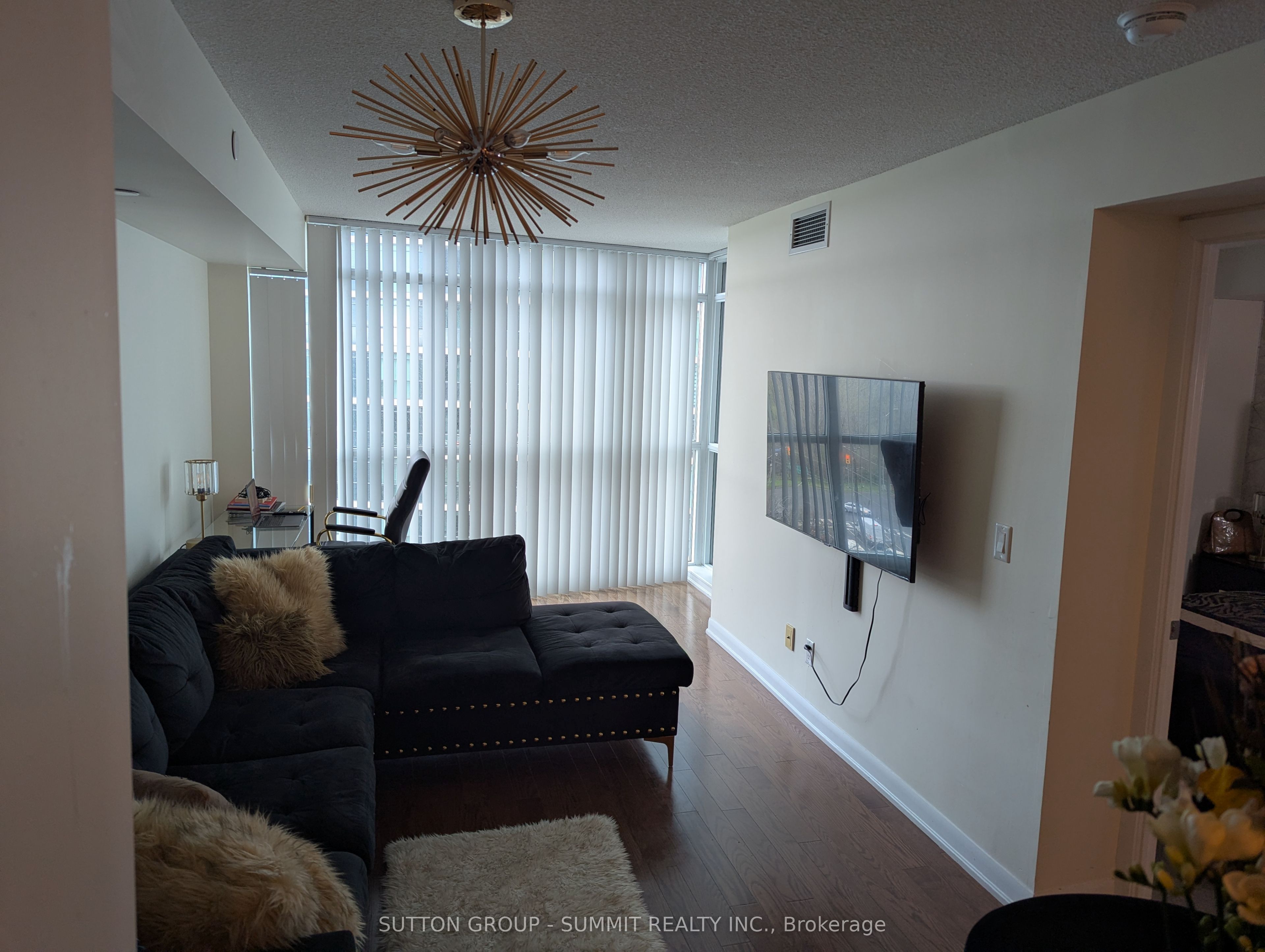 Additional image 2 of 805-215 Sherway Gardens Road, Toronto, ON, M9C 0A4