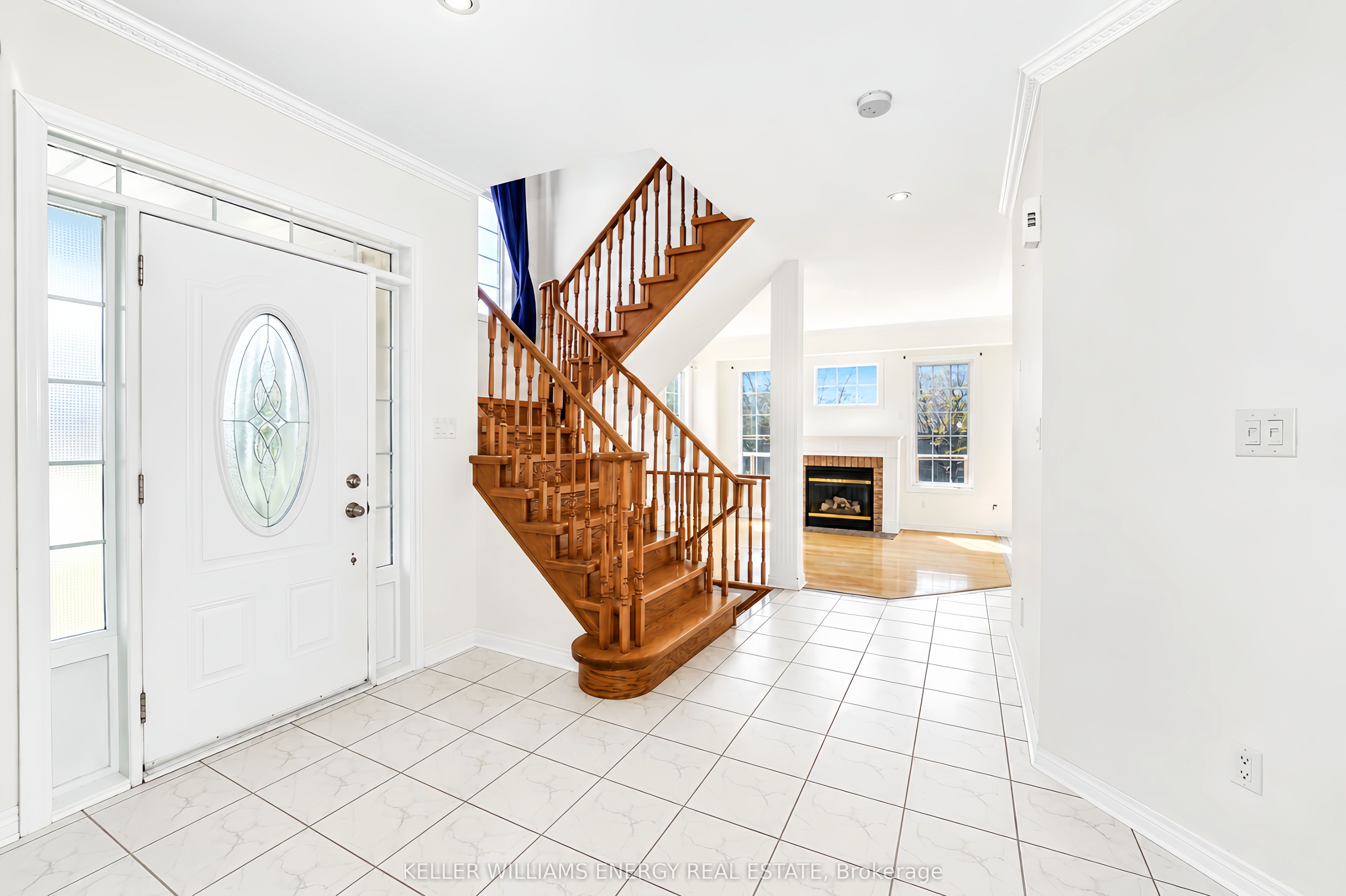 Additional image 4 of 51 Divine Drive, Whitby, ON, L1R 2T5