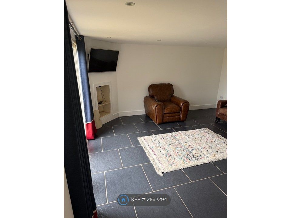 Additional image 14 of 5 bed semi-detached house to rentMill Lane, Midhurst GU29