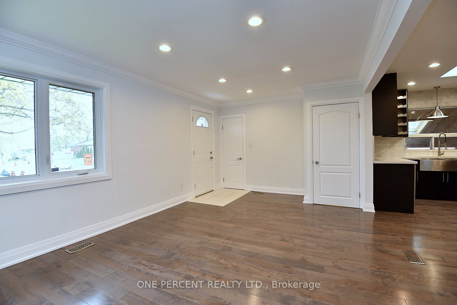 Additional image 2 of 1338 De Quincy Crescent, Burlington, ON, L7P 1E4