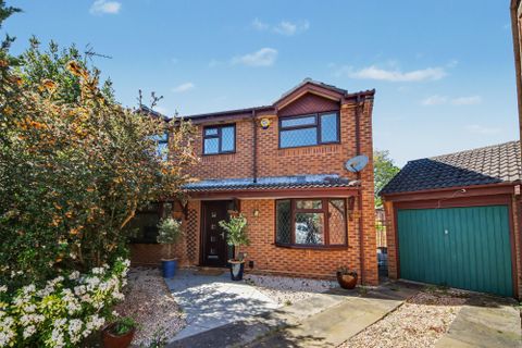 Adur Close, West End SO18