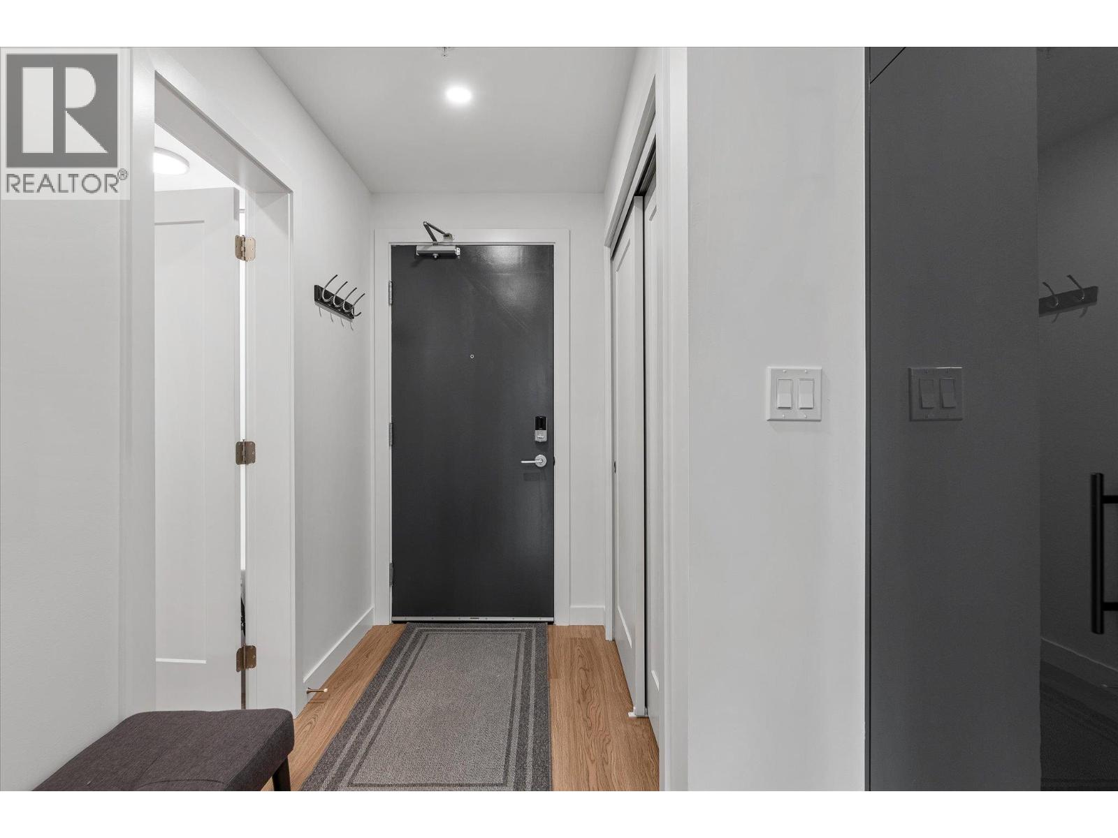 Additional image 3 of 208-1380 Pridham Avenue, Kelowna, BC, V1Y0P7