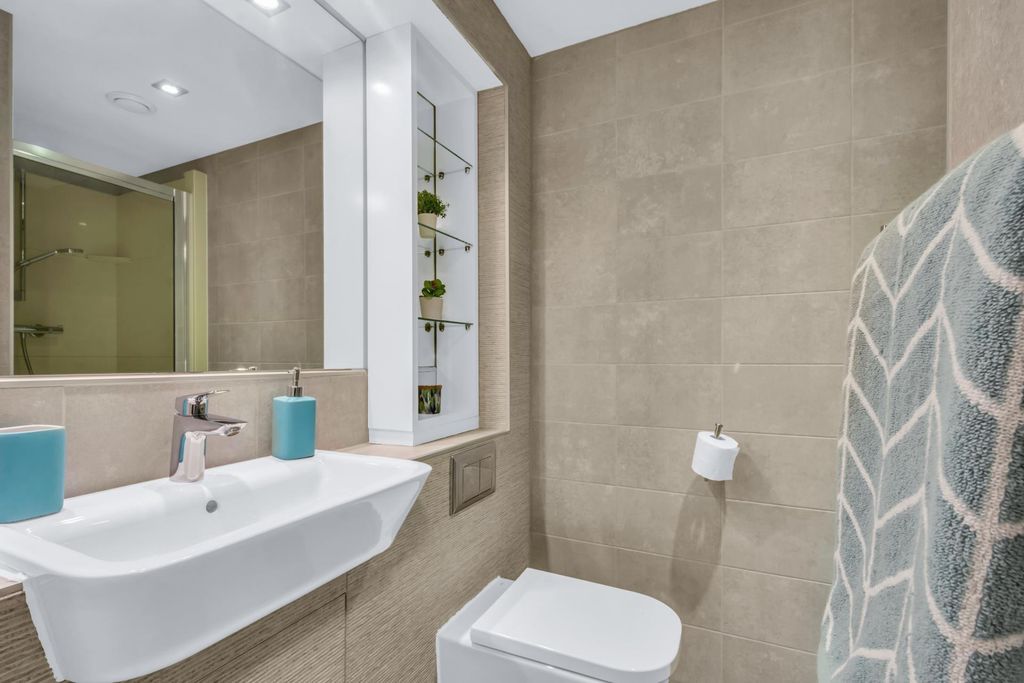 Additional image 5 of Room to rentCardigan Road, Leeds LS6