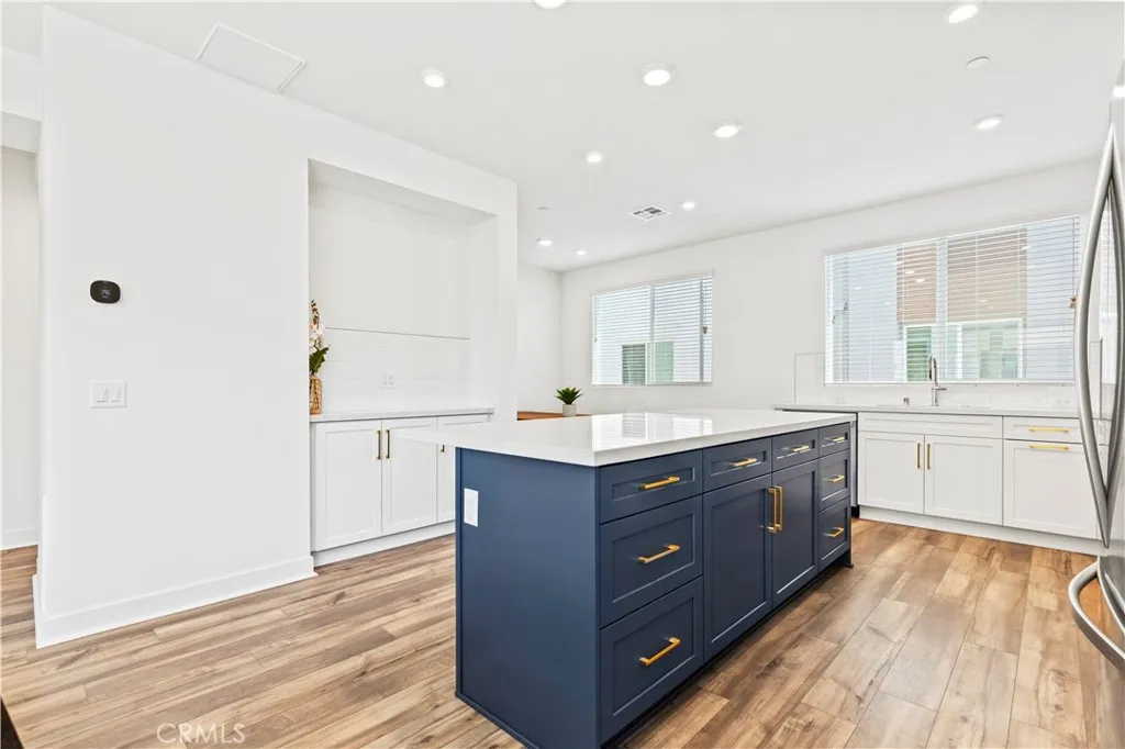 Additional image 15 of 609 S Lyon Street, Santa Ana, CA 92705