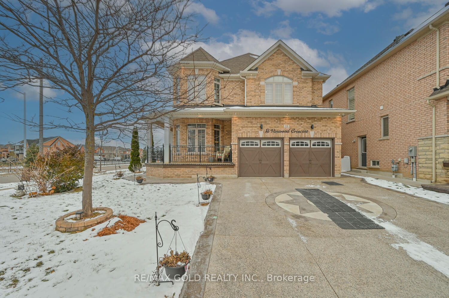 15 Vanwood Crescent, Brampton, ON, L6P 2X4 photo 4